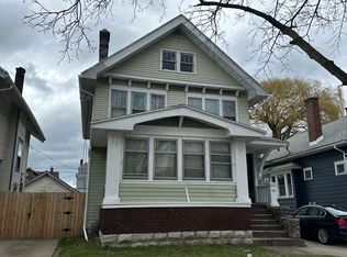 10 Hedley Pl, Buffalo, NY 14208