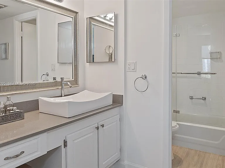 20301 W Country Club Dr #728 — Photo 25