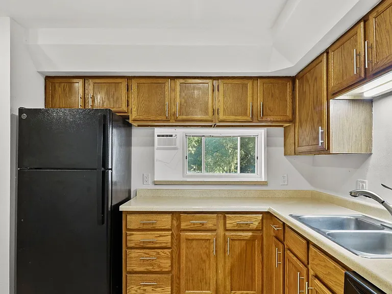 Ridgeview Heights — Photo 30