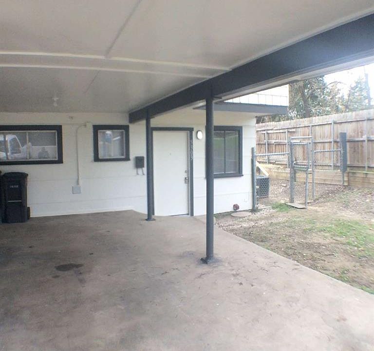 1st image of 5301 Lovell Ave #B