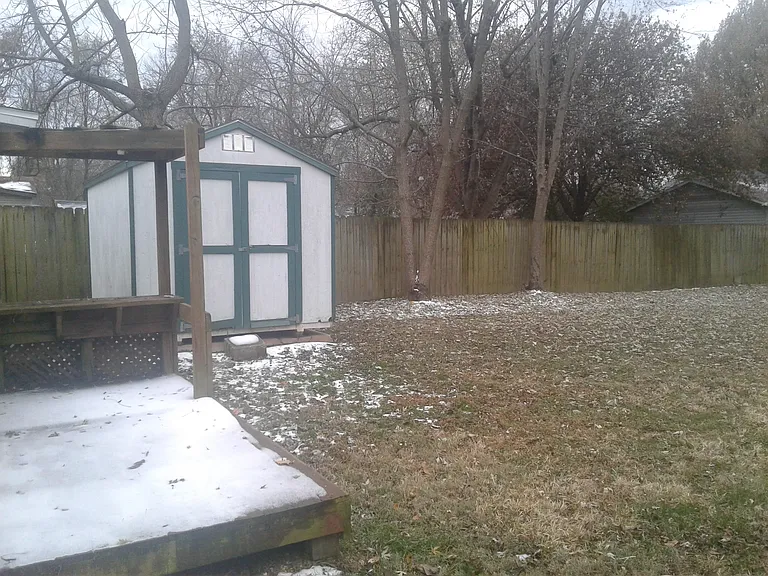 2115 N Grace Ave — Photo 9
