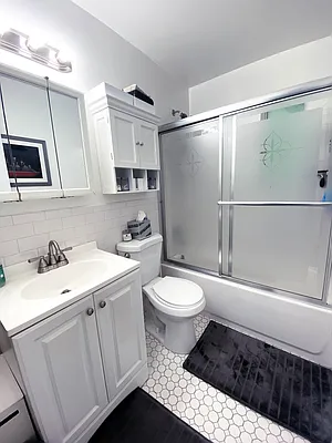 Rented by Voro New York | media 10