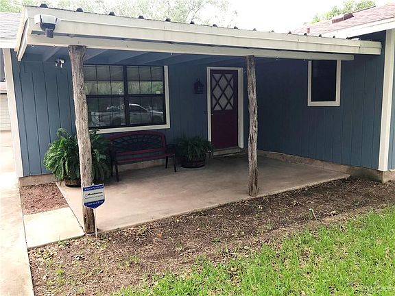 3rd image of 1102 Esparanza St