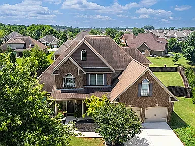 115 Woodmere Ct — Photo 34