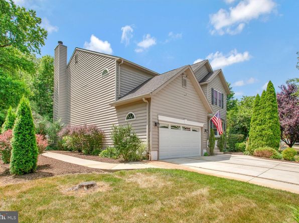 1503 Chase Hill Dr, Severn, MD 21144