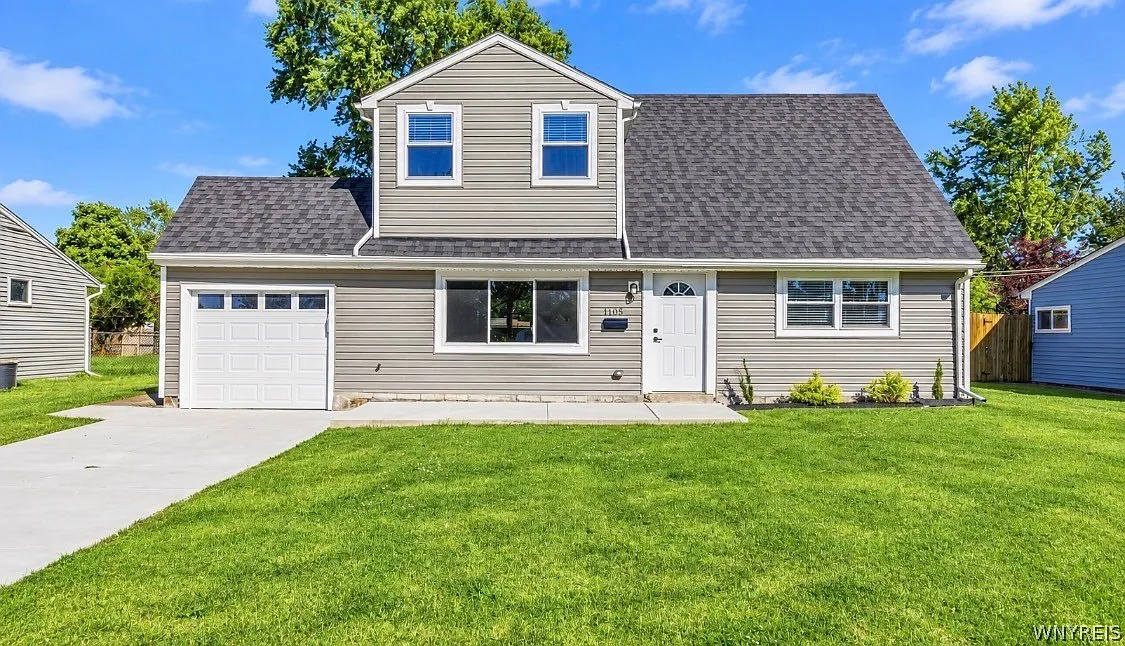 4 bed, 2.0 bath, 2132 sqft, $3,000 — Photo 1