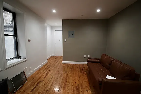 Rented by Hagstrom Management Inc | media 16