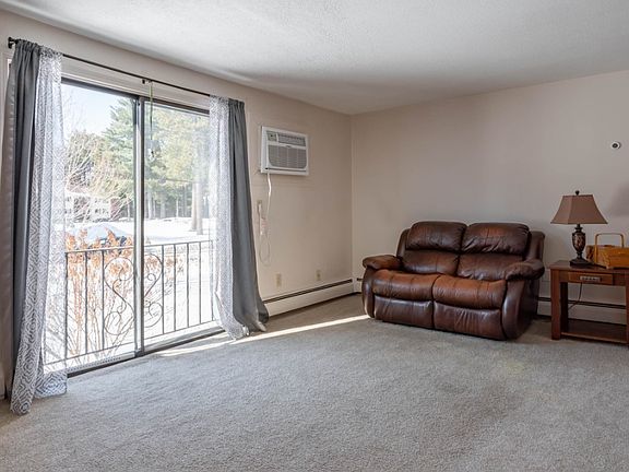 2nd image of 36 English Village Rd #36R
