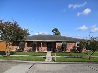 3601 Mumphrey Rd, Chalmette, LA 70043