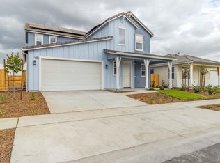 2554 Muscat Ct, Hanford, CA 93230