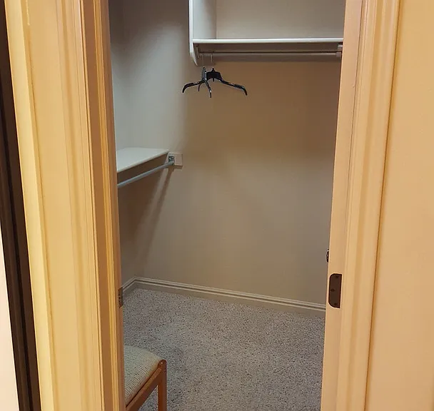 545 S Valley View Dr #102 — Photo 14