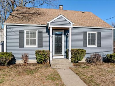 70 Archer St, Pawtucket, RI, 02861