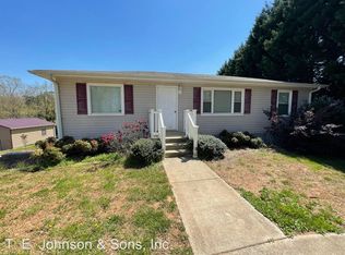 6570 Yadkinville Rd, Pfafftown, NC 27040