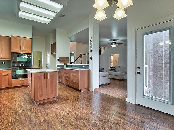4th image of 7937 Clark Springs Dr