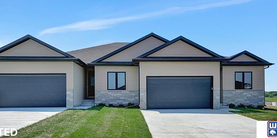 2nd image of 10611 Majestic Ln