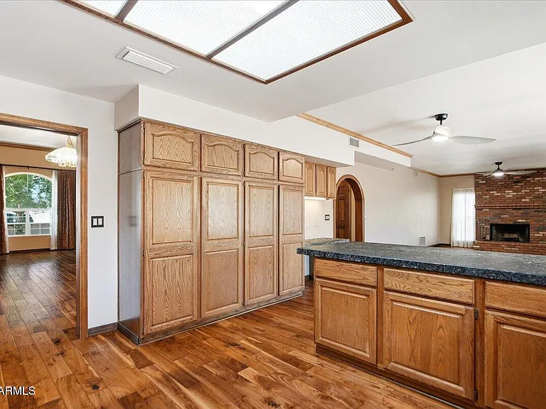 2157 E Alameda Dr — Photo 18