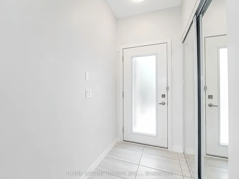55 Sutton Ave — Photo 17