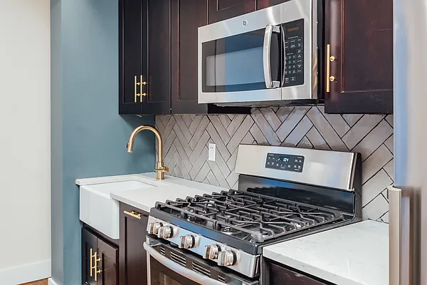 Rented by Nooklyn NYC LLC | media 17