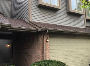 1002 Arbor Ct, Mount Prospect, IL 60056