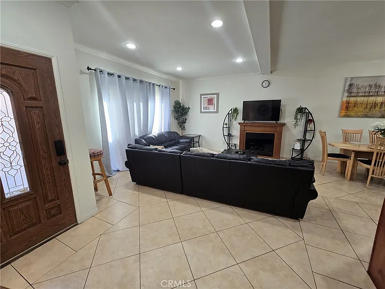 8026 Telegraph Rd — Photo 5
