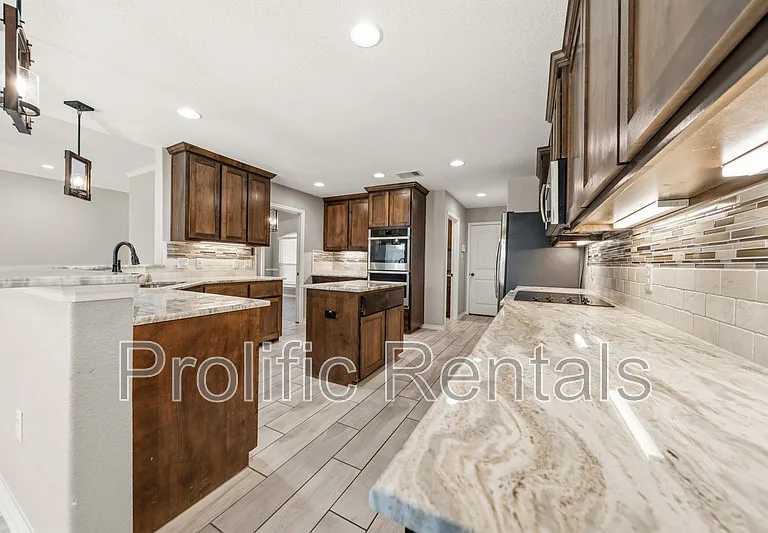 6101 Cordillera Dr — Photo 11