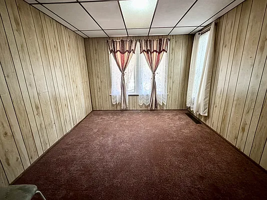 Rented by Garfield Realty  | media 4