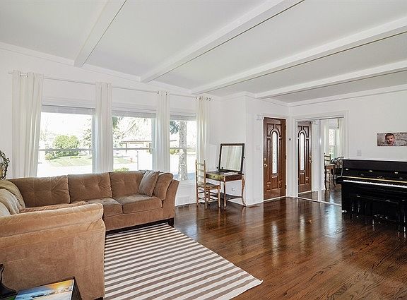 2nd image of 5105 N Mission Dr