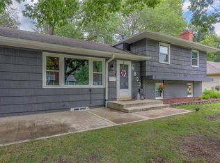 9809 Kessler St, Overland Park, KS 66212