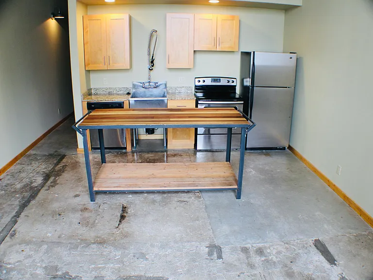 724 S Main Ave #17 — Photo 2