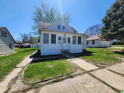 406 11th St, Alton, IA, 51003