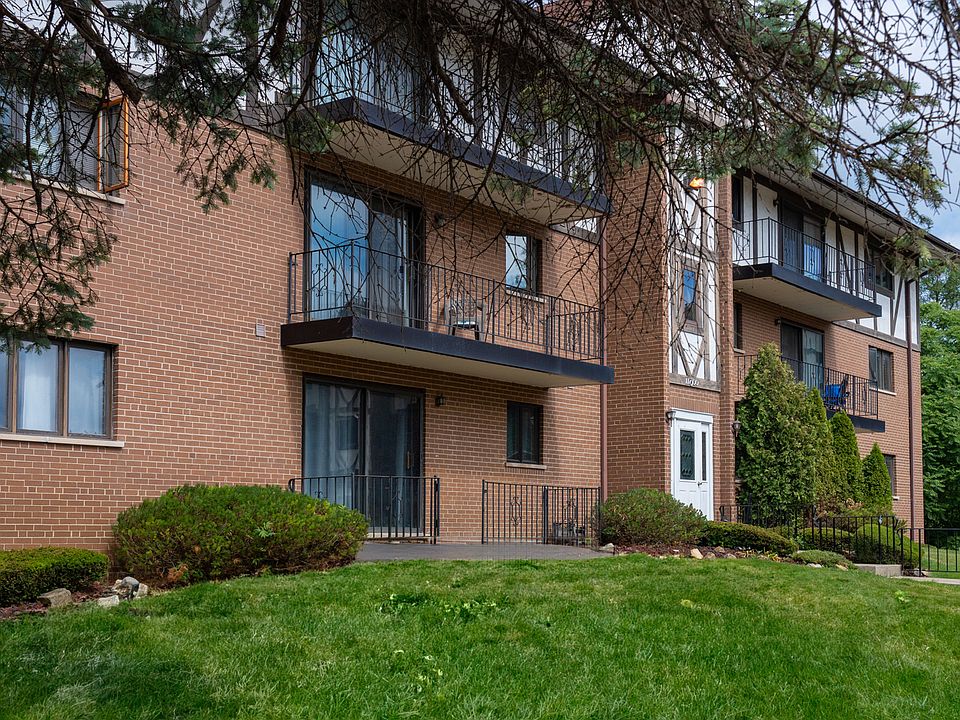 1st image of 11000 S Theresa Cir APT 3B