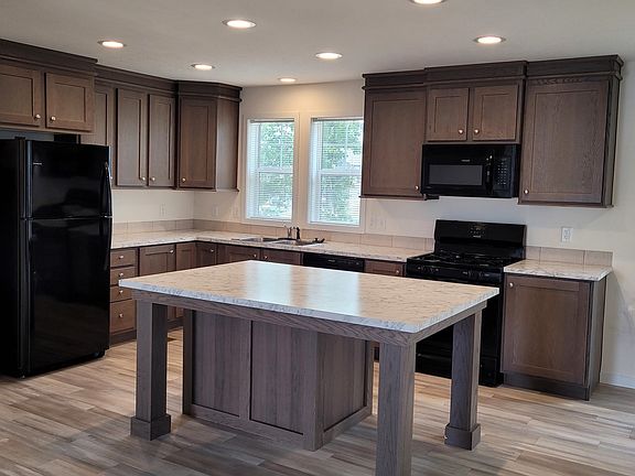 4th image of 1585 Ray Blvd #793