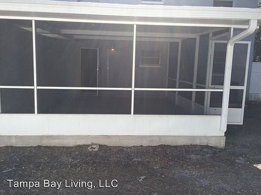 2nd image of 205 W Amelia Ave