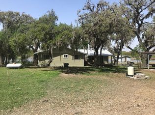 224 Freeman Cir, George West, TX 78022