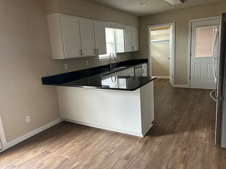 5704 Bryan St — Photo 12