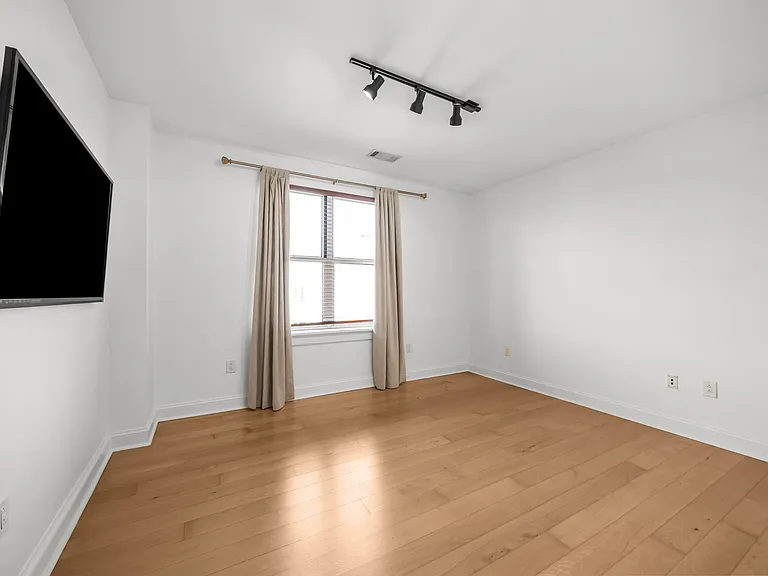 618 N Boylan Ave #702 — Photo 17