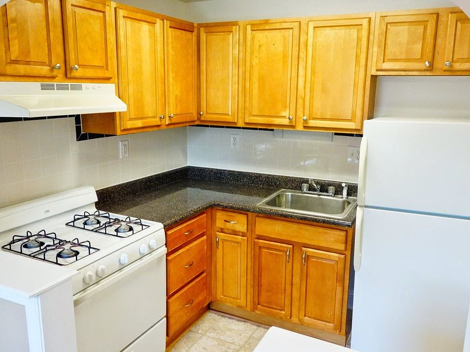 1st image of 8105 Greenwood Ave APT A