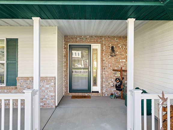 3rd image of 1143 Eastridge Way