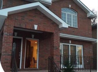 19669 45th Rd #2, Flushing, NY 11358