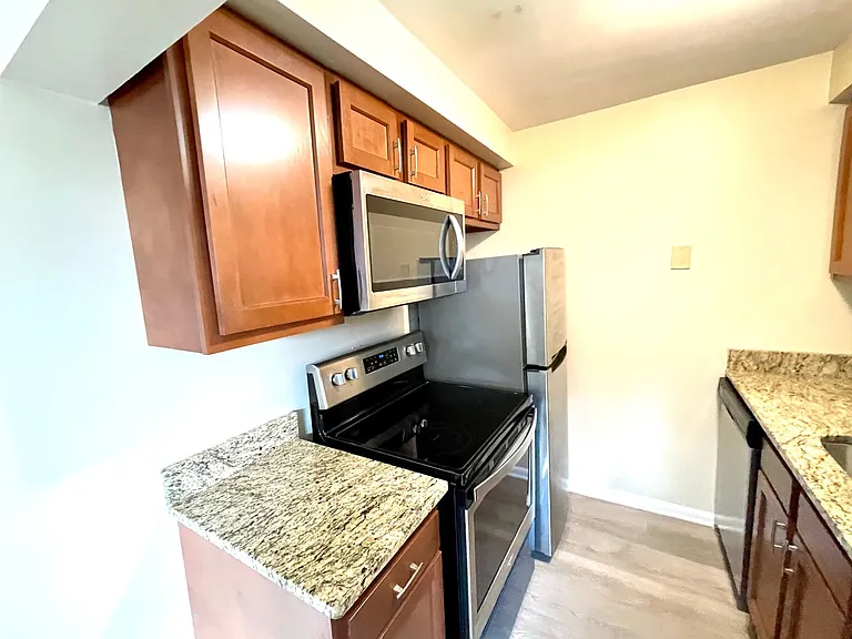 2703 Voelkel Ave — Photo 15