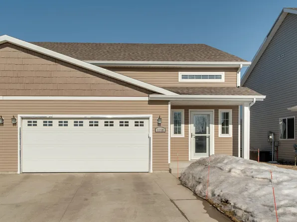 1158 44th Ave W, West Fargo, ND 58078
