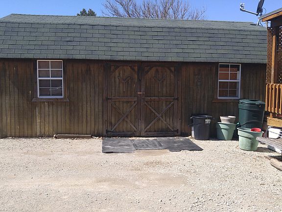 Storage barn