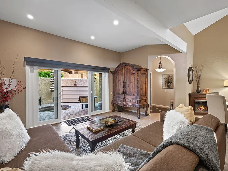 73421 Foxtail Ln — Photo 8