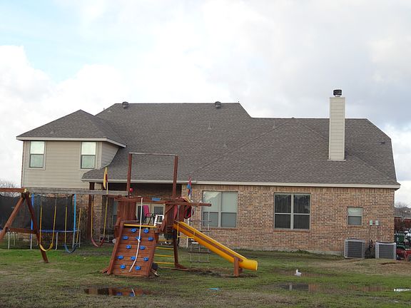 3rd image of 1908 Bayside Dr