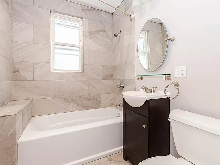 263 E Cottage St #3 — Photo 9