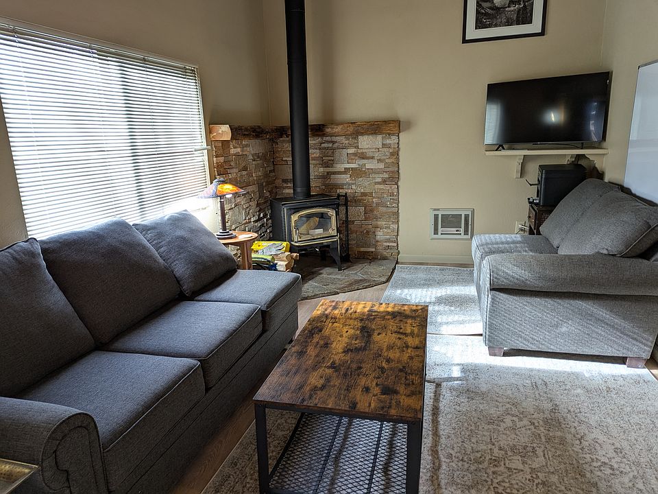 1st image of 167 Meadow Ln #50