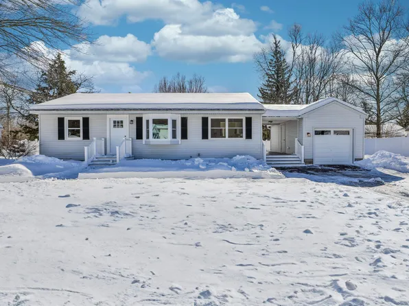 9 Bedford Street, Bedford, NH 03110