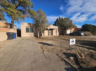 1216 Columbia Dr NE, Albuquerque, NM 87106
