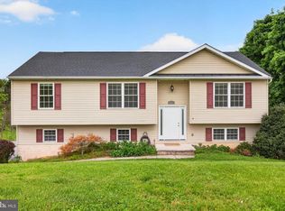 129 High St, Felton, PA 17322