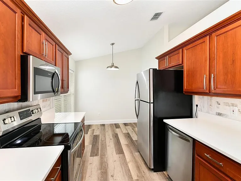 1820 Burchstone Dr — Photo 9